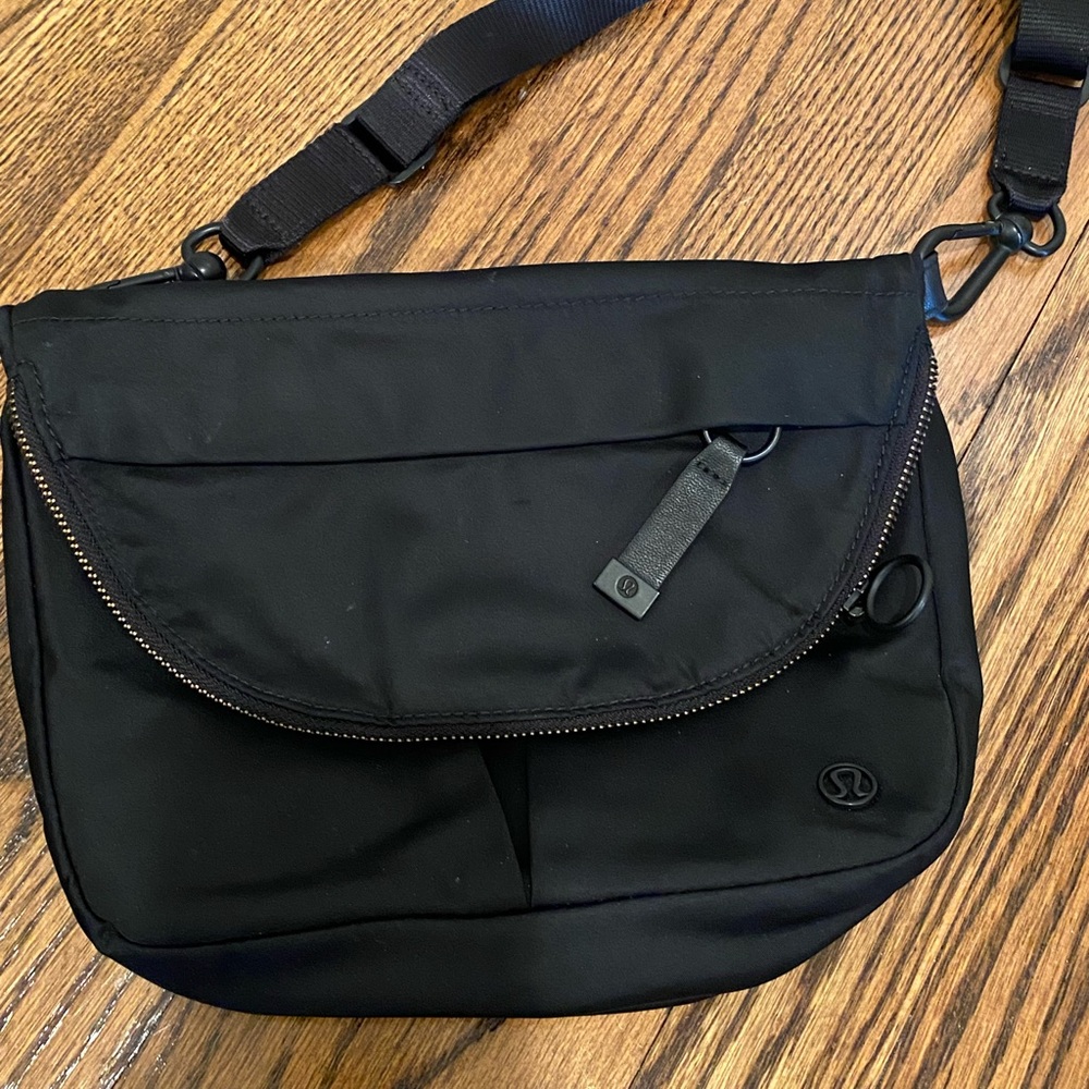 Lululemon All Night Festival Bag